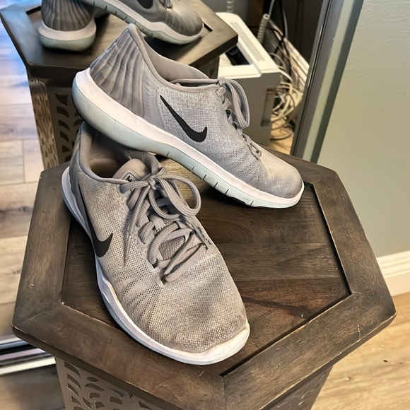 1 hour sale. Nike, sneakers, 6.5 Flywire, flex supreme TR5 - Picture 6 of 11